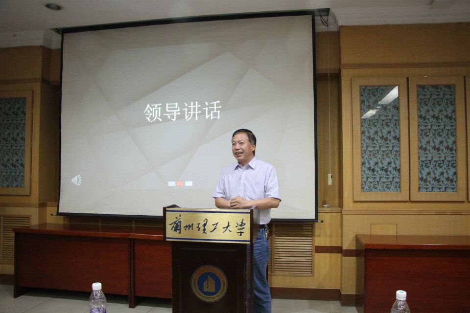            英国正版365官方网站第六届口语大赛决赛圆满落幕 