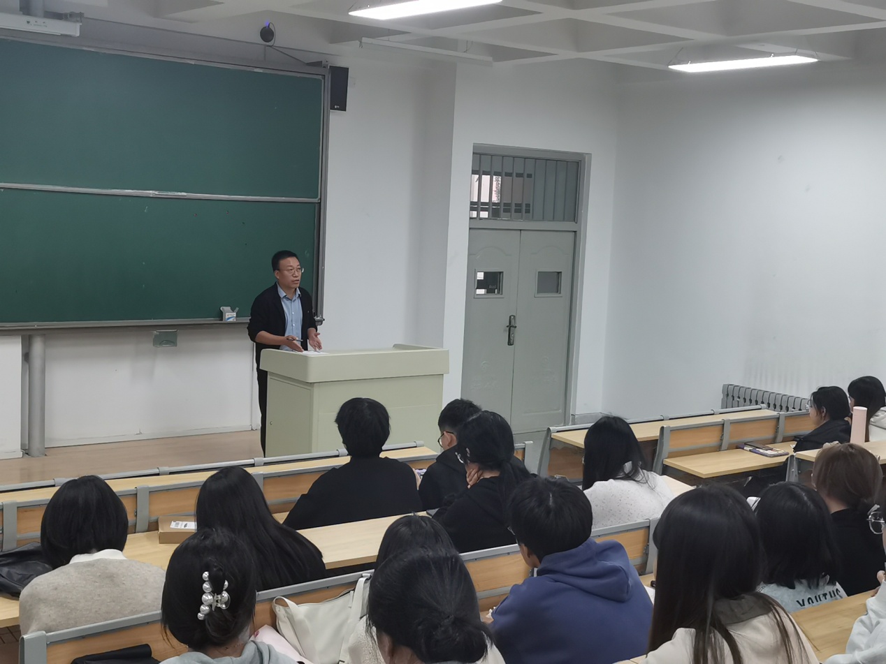 英国上市公司官网365多措并举开展2024届毕业生 就业考研系列活动