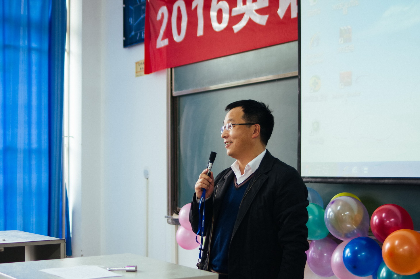            英国正版365官方网站2016秋英语朗读大赛圆满结束 