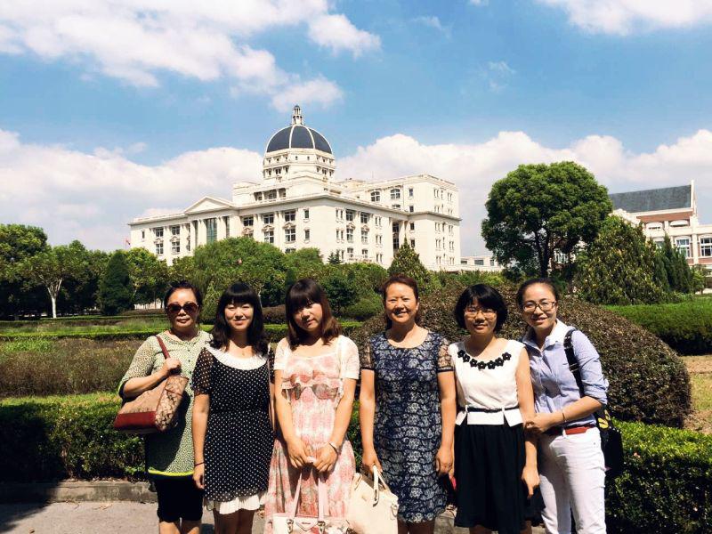            英国上市公司官网365六名教师赴上海外国语大学进修学习 